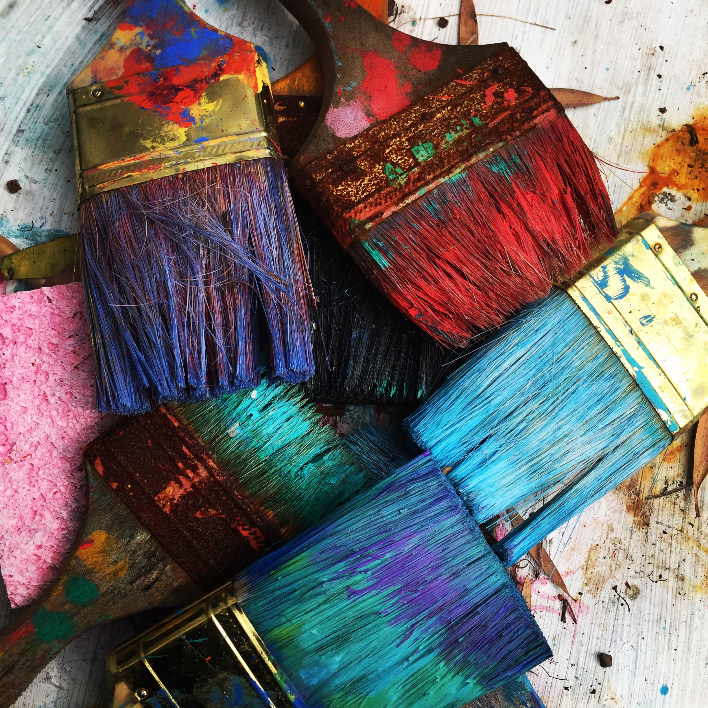 Durofix Paints and Hardware